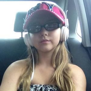 Meet your Posher, Hailey